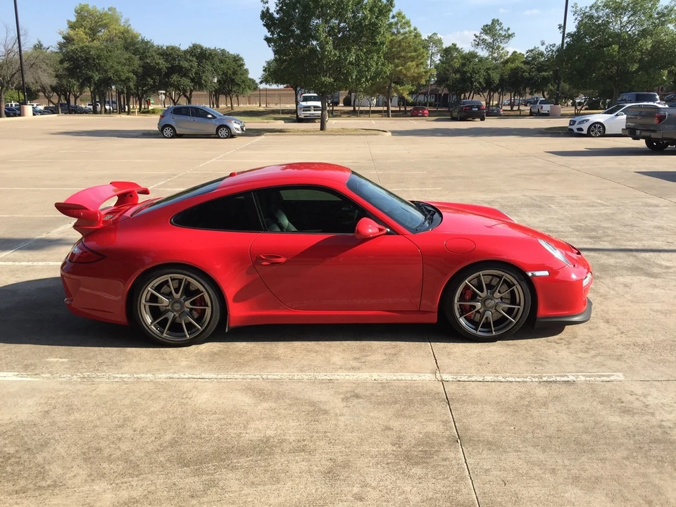 2010 Porsche 997 GT3 - Image 4 of 8