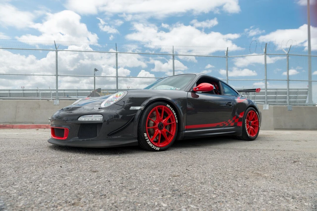 2010 Porsche 997 GT3 RS - Image 2 of 12