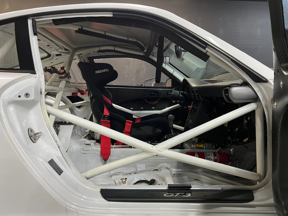 2010 Porsche 997 GT3 - Image 9 of 20