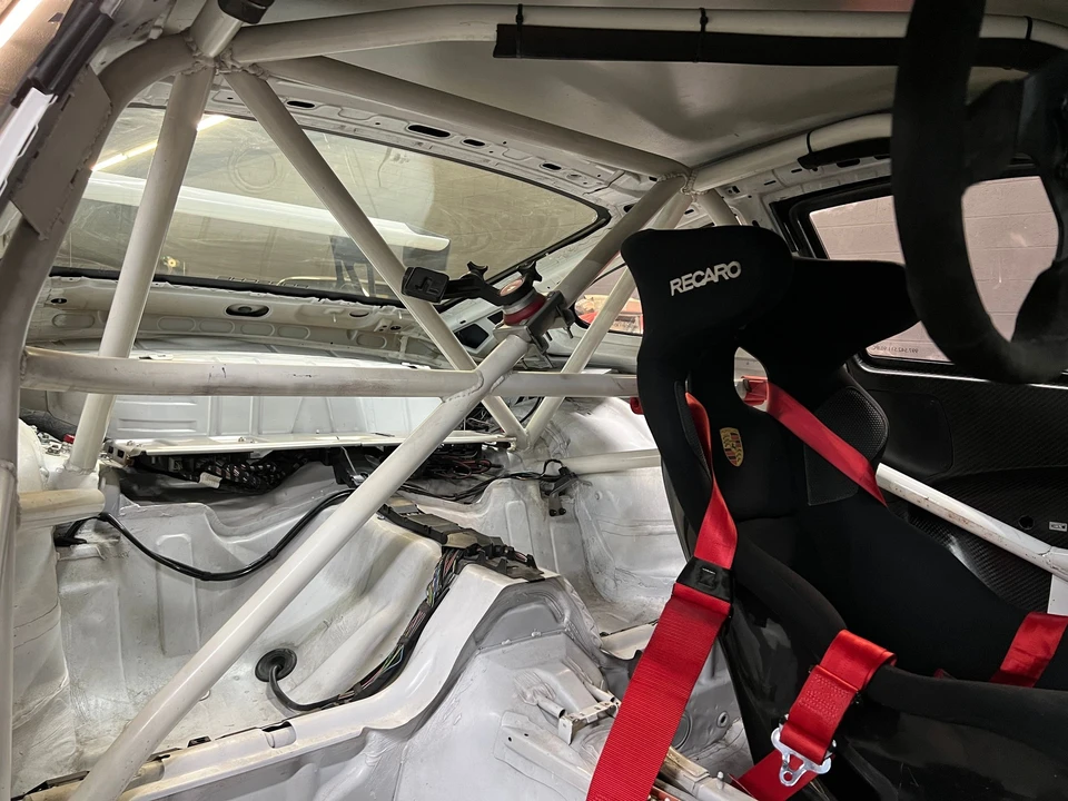 2010 Porsche 997 GT3 - Image 11 of 20