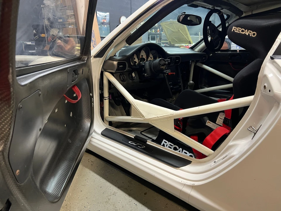 2010 Porsche 997 GT3 - Image 13 of 20