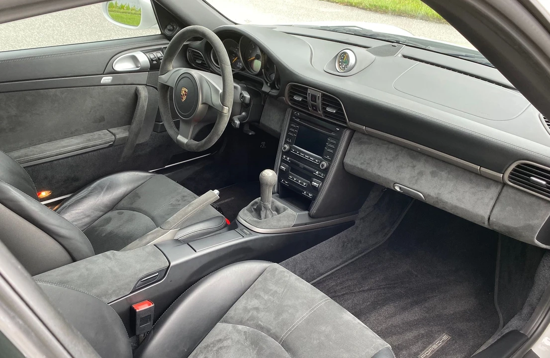 2010 Porsche 997 GT3 - Image 9 of 9