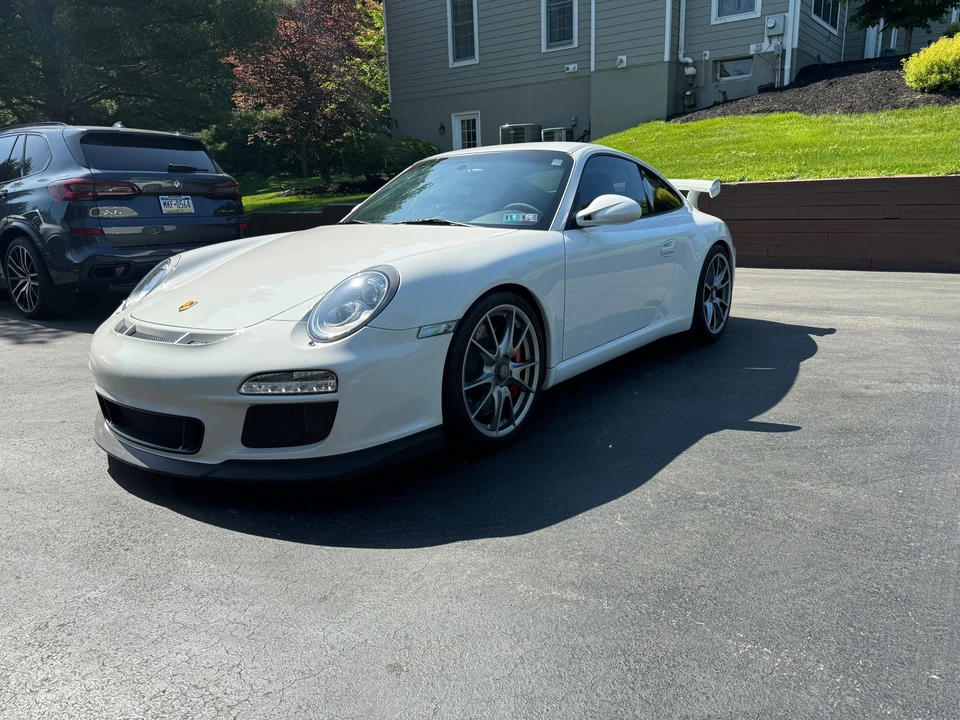 2010 Porsche 997 GT3 - Image 3 of 22