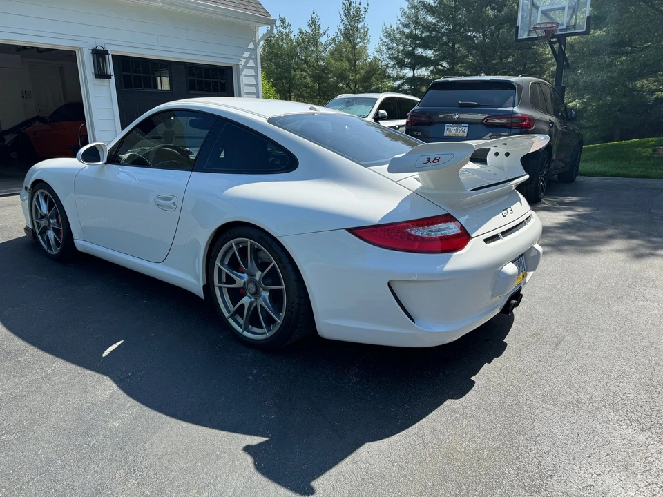 2010 Porsche 997 GT3 - Image 4 of 22