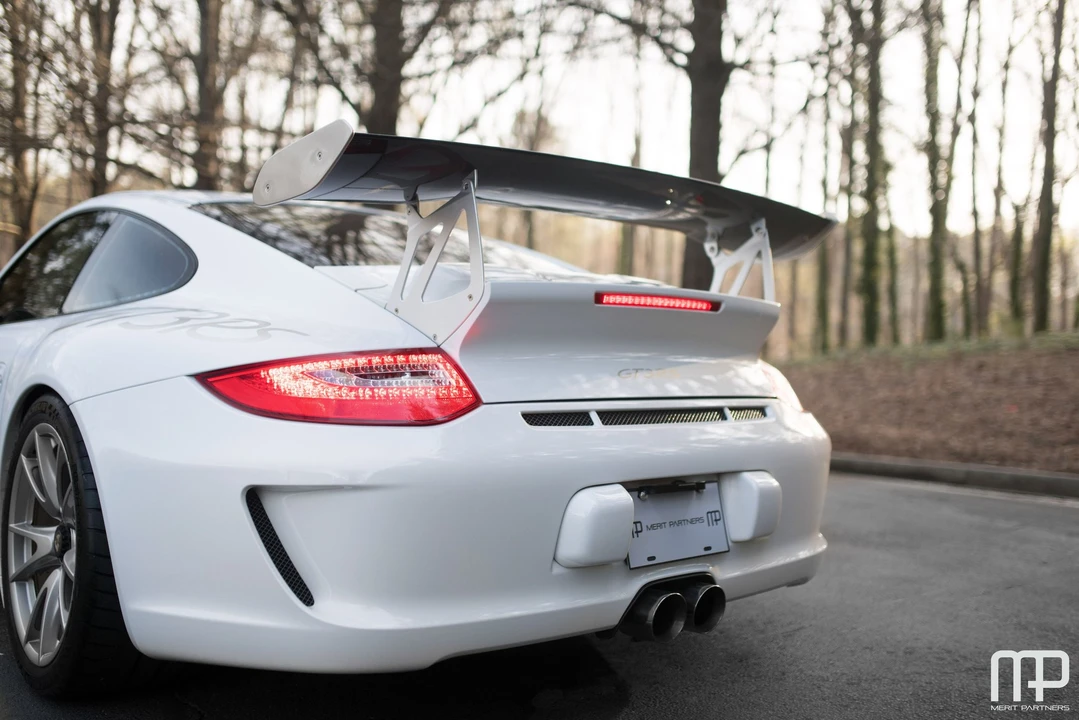 2010 Porsche 997 GT3 RS - Image 11 of 31