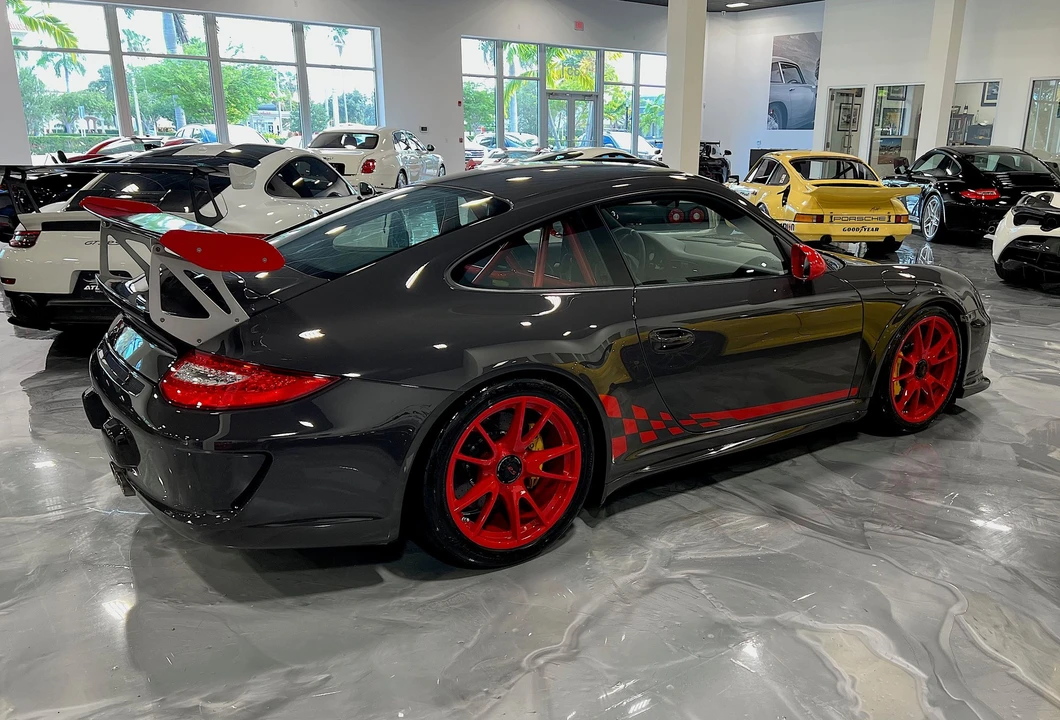 2010 Porsche 997 GT3 RS - Image 8 of 24