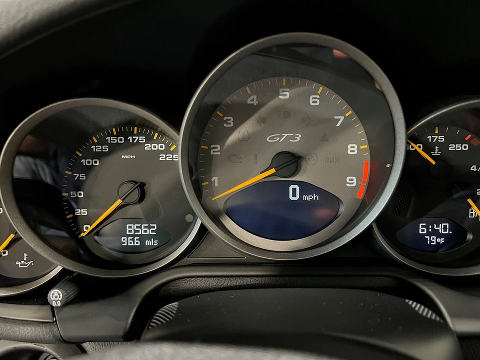 2010 Porsche 997 GT3 RS - Image 13 of 24
