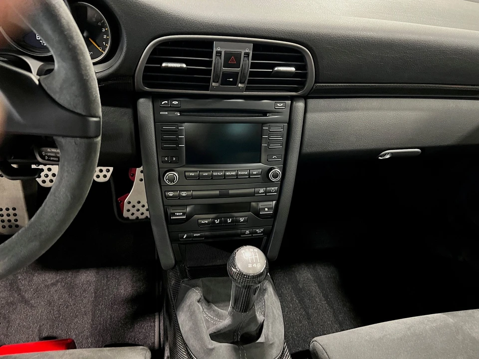 2010 Porsche 997 GT3 RS - Image 18 of 24