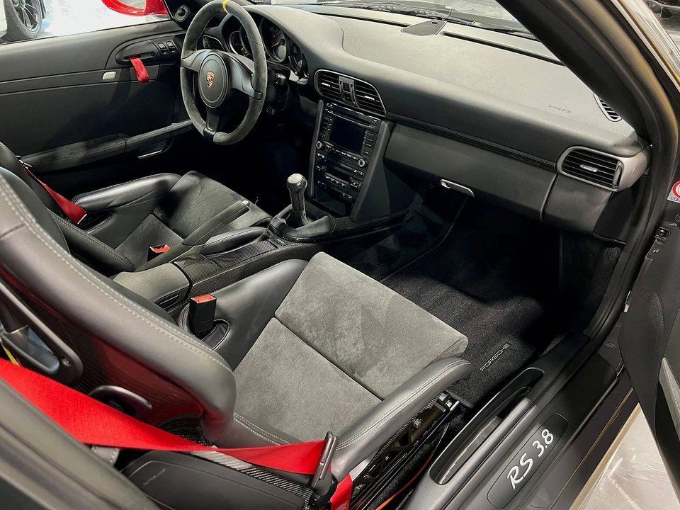 2010 Porsche 997 GT3 RS - Image 20 of 24