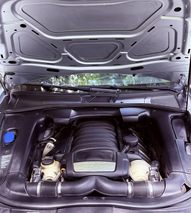 2010 Porsche 955/957 Cayenne GTS - Image 7 of 19
