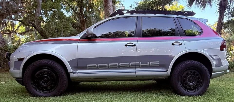 2010 Porsche 955/957 Cayenne GTS - Image 2 of 19