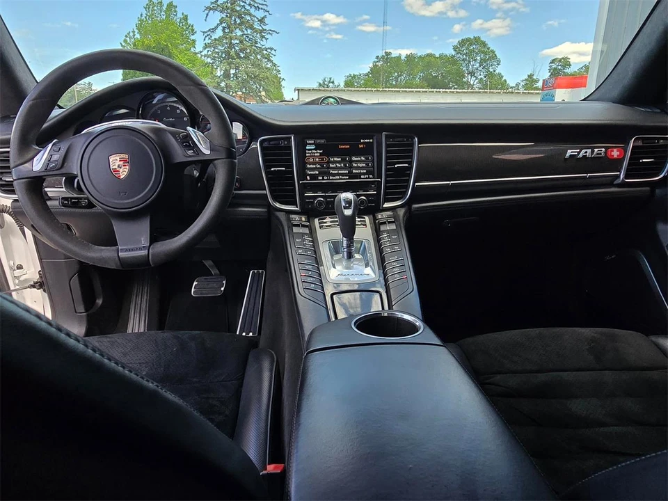 2010 Porsche 970 Panamera - Image 29 of 31
