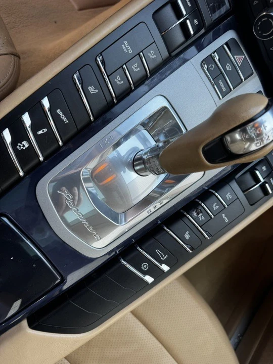 2010 Porsche Panamera - Image 13 of 20