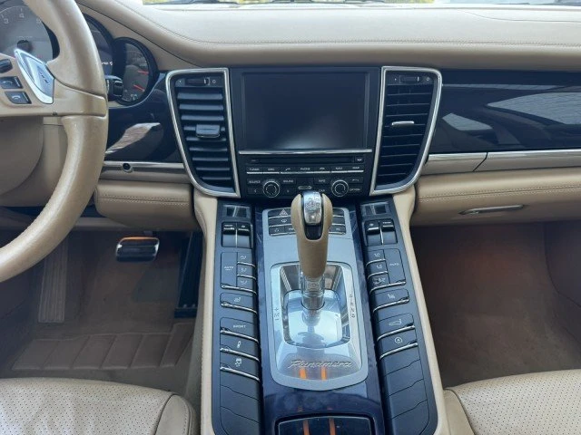 2010 Porsche Panamera - Image 19 of 20