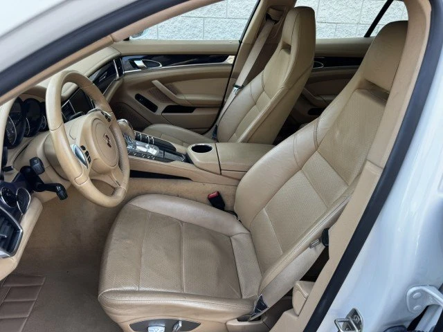 2010 Porsche Panamera - Image 9 of 20