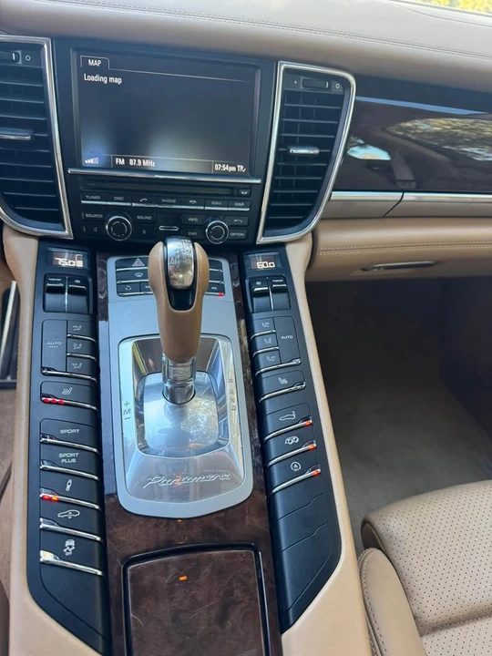 2010 Porsche 970 Panamera 4S - Image 10 of 14