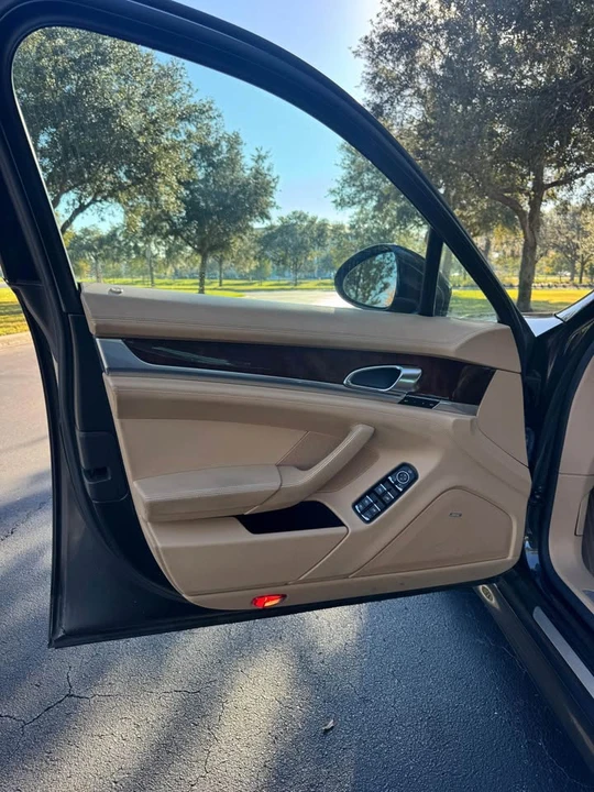 2010 Porsche 970 Panamera 4S - Image 11 of 14