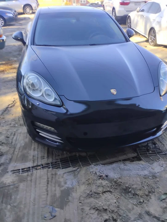 2010 Porsche 970 Panamera 4S - Image 2 of 7