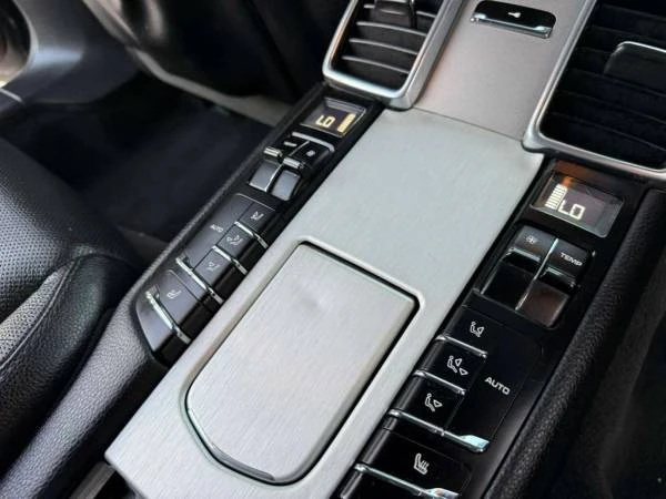 2010 Porsche 970 Panamera 4S - Image 18 of 21