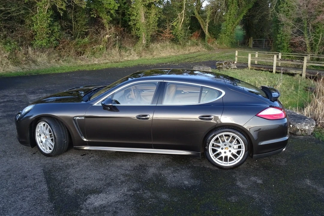 2010 Porsche 970 Panamera 4S - Image 17 of 30
