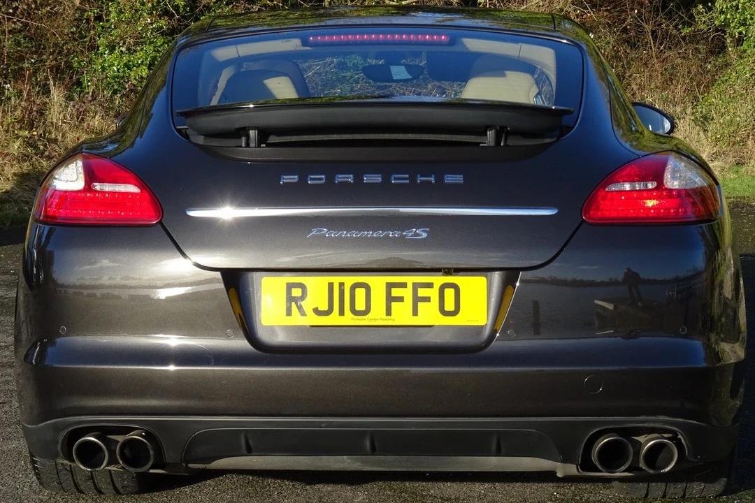 2010 Porsche 970 Panamera 4S - Image 22 of 30