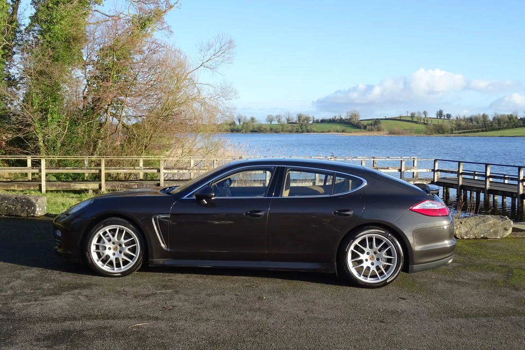 2010 Porsche 970 Panamera 4S - Image 25 of 30