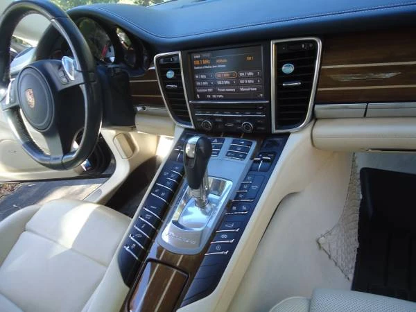 2010 Porsche 970 Panamera 4S - Image 19 of 21