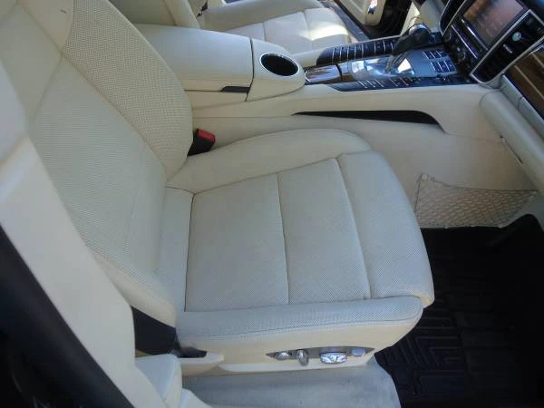 2010 Porsche 970 Panamera 4S - Image 18 of 21