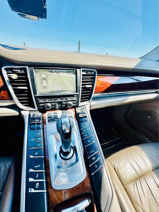2010 Porsche 970 Panamera 4S - Image 10 of 12
