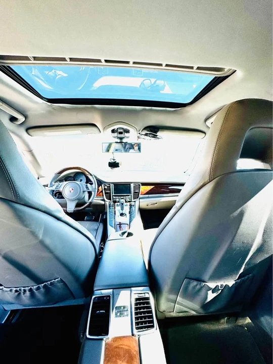2010 Porsche 970 Panamera 4S - Image 6 of 12