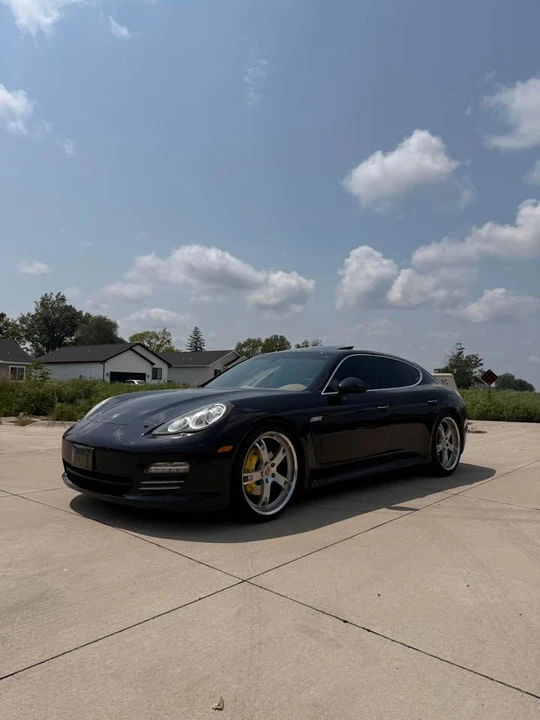2010 Porsche 970 Panamera 4S - Image 2 of 20