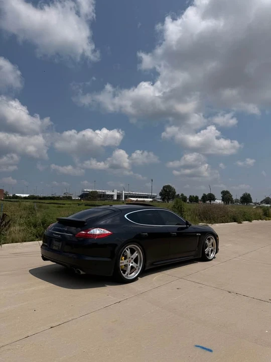 2010 Porsche 970 Panamera 4S - Image 7 of 20