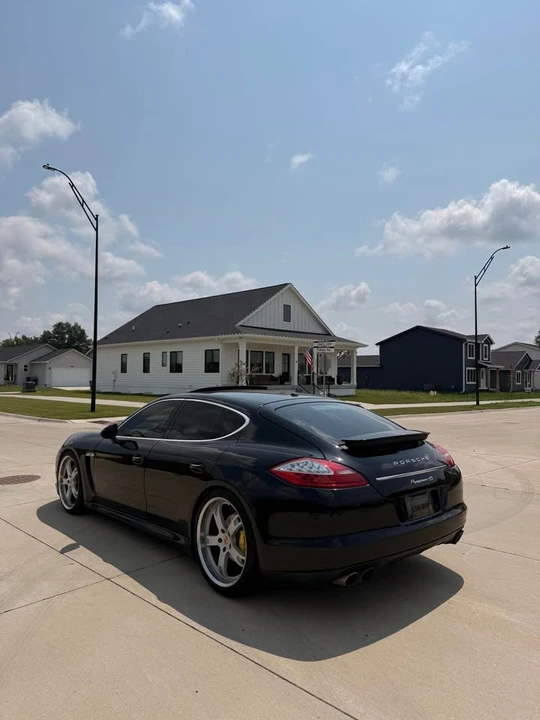 2010 Porsche 970 Panamera 4S - Image 10 of 20