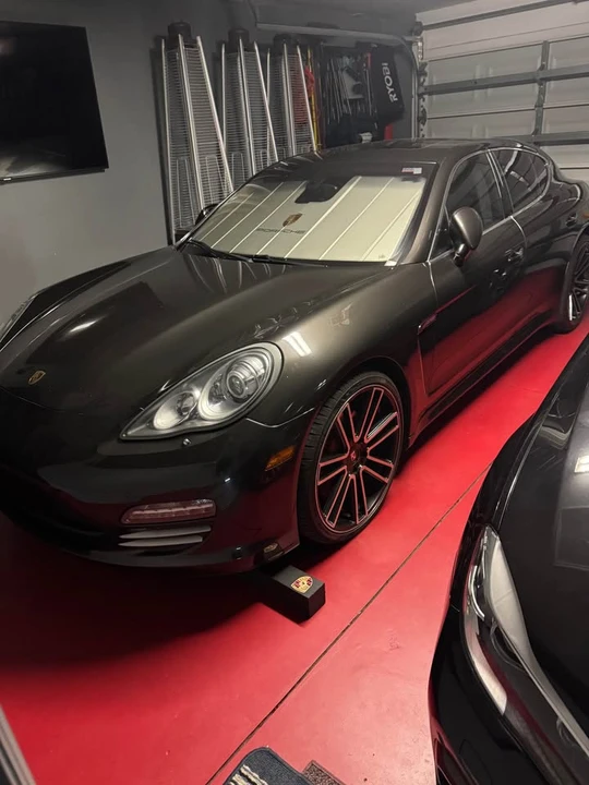 2010 Porsche 970 Panamera 4S - Image 4 of 9