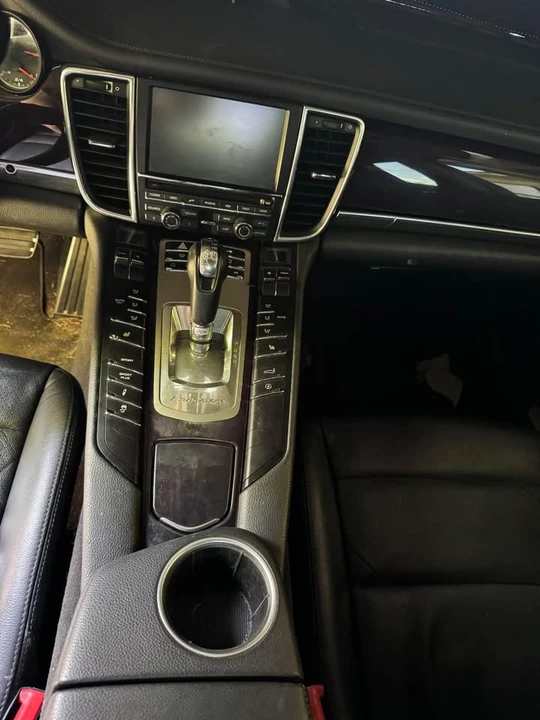 2010 Porsche 970 Panamera 4S - Image 7 of 12