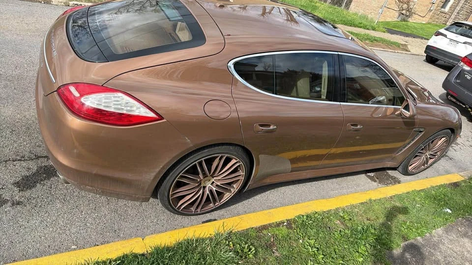 2010 Porsche 970 Panamera 4S - Image 11 of 16