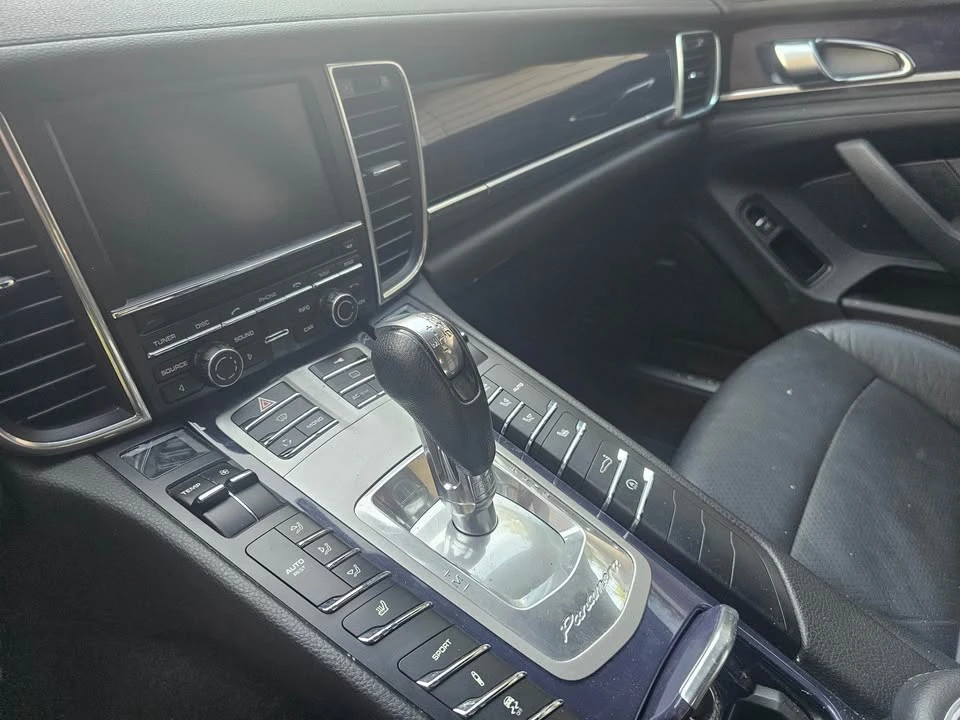 2010 Porsche 970 Panamera 4S - Image 9 of 10