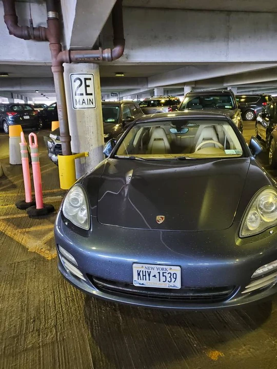 2010 Porsche 970 Panamera 4S - Image 2 of 5