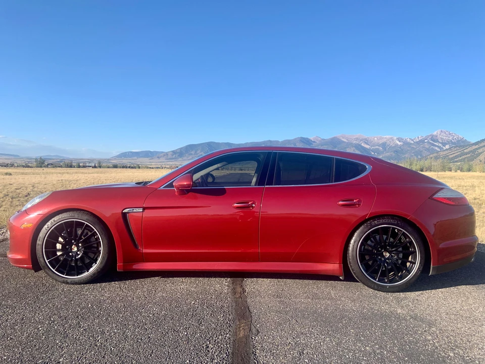 2010 Porsche 970 Panamera 4S - Image 12 of 31