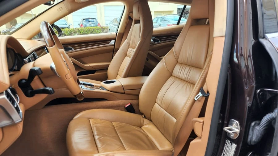 2010 Porsche 970 Panamera 4S - Image 16 of 31
