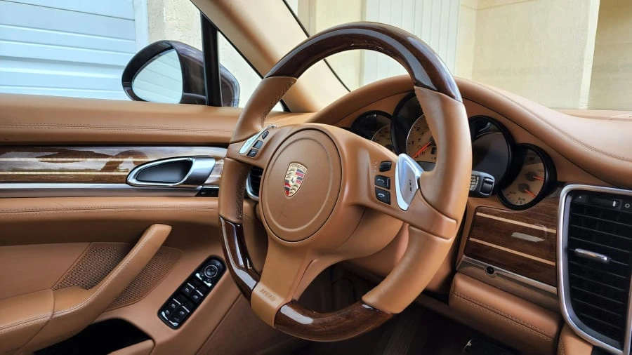 2010 Porsche 970 Panamera 4S - Image 17 of 31