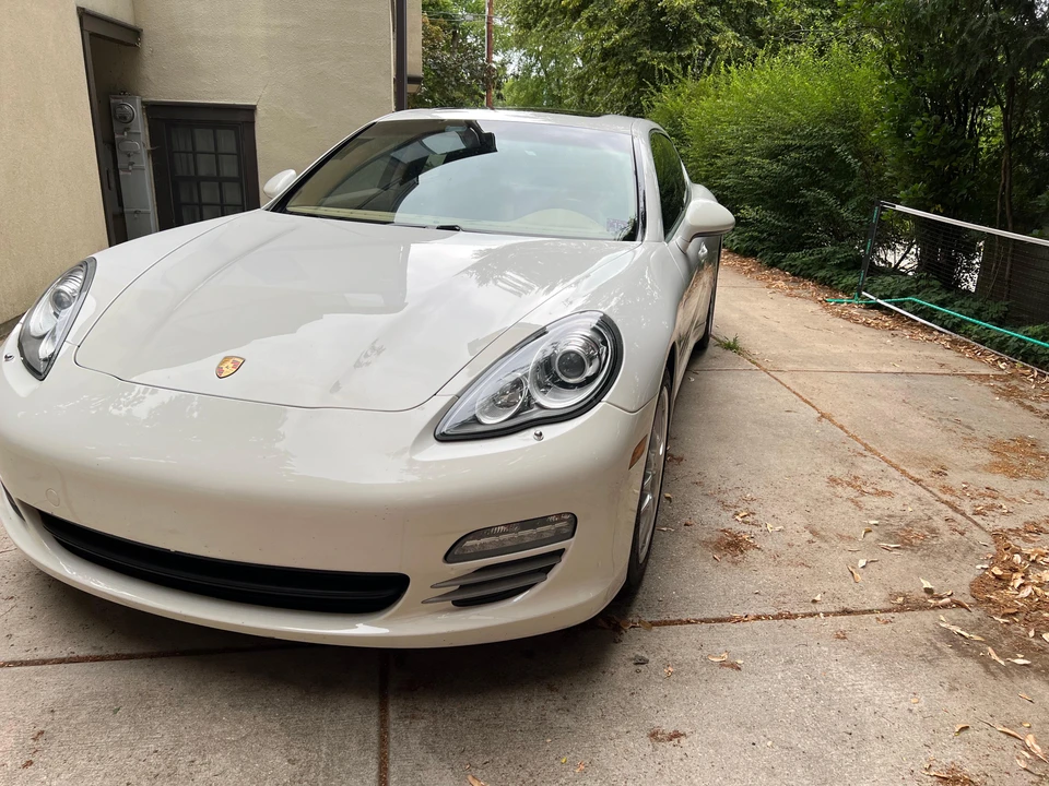 2010 Porsche 970 Panamera 4S - Image 11 of 31