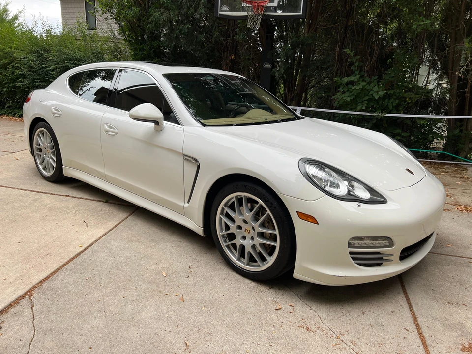 2010 Porsche 970 Panamera 4S - Image 30 of 31