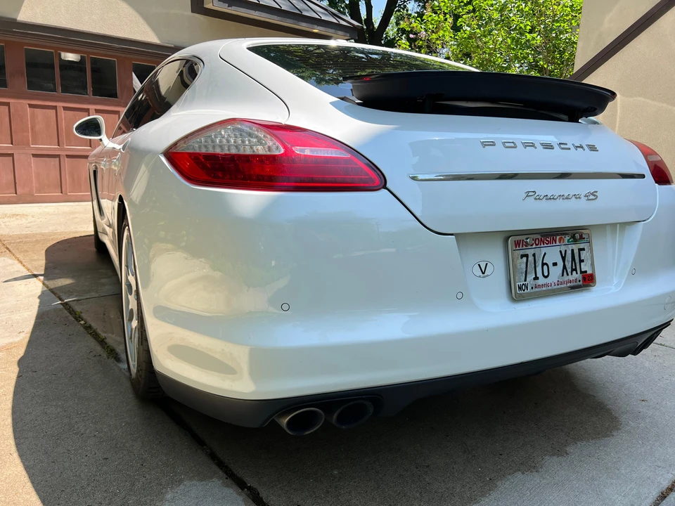 2010 Porsche 970 Panamera 4S - Image 15 of 31