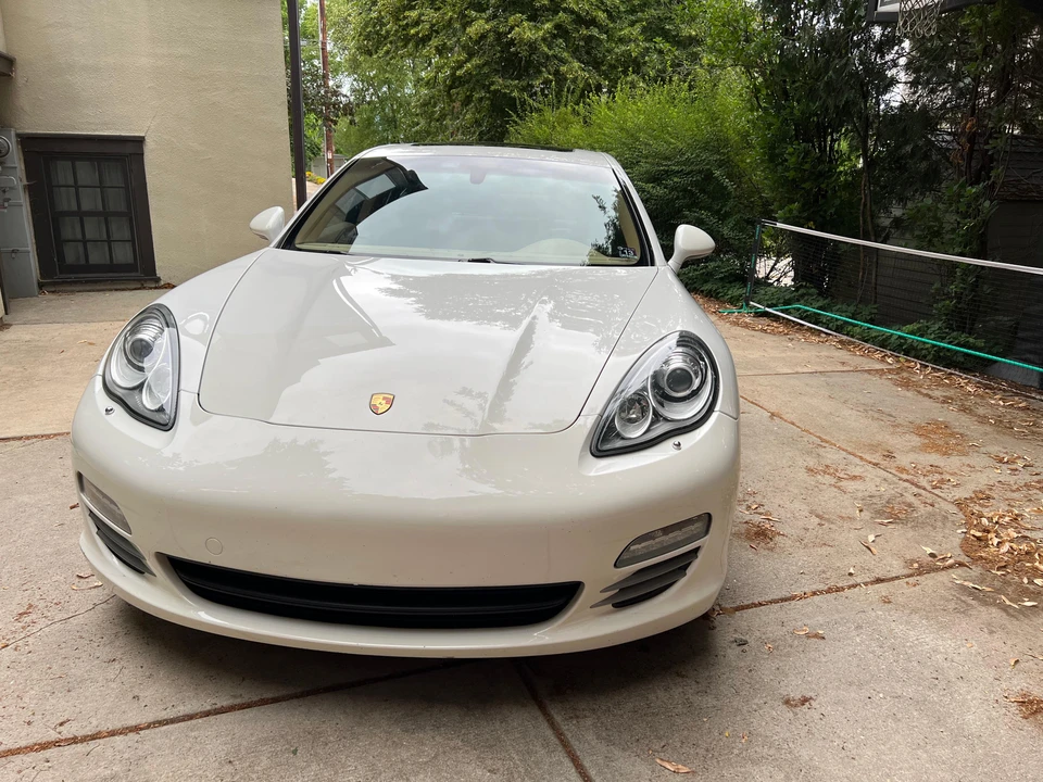 2010 Porsche 970 Panamera 4S - Image 9 of 31