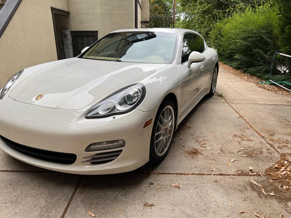 2010 Porsche 970 Panamera 4S - Image 12 of 31