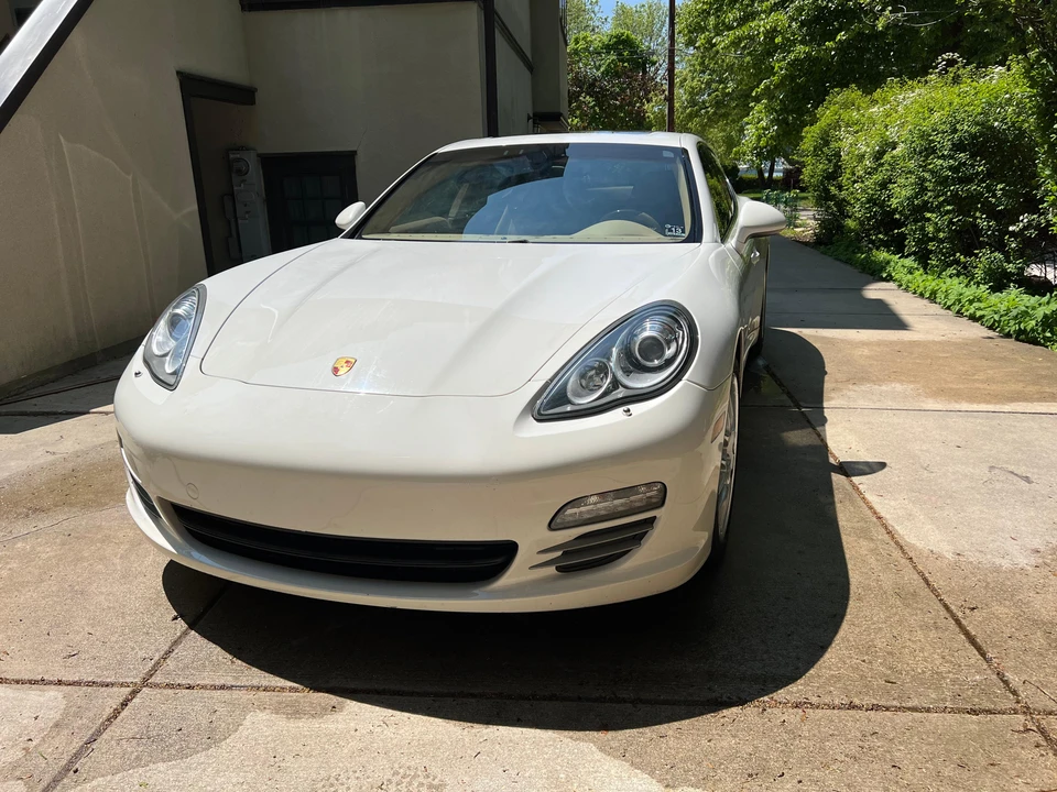 2010 Porsche 970 Panamera 4S - Image 10 of 31