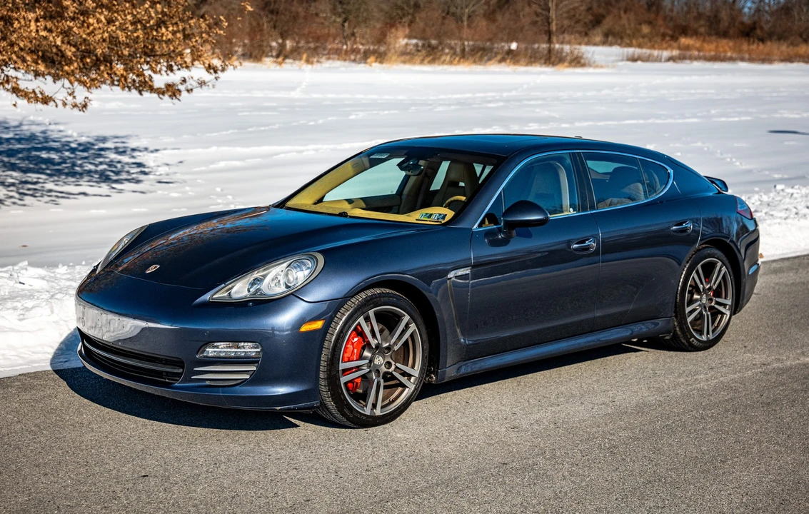 2010 Porsche 970 Panamera 4S - Image 2 of 31