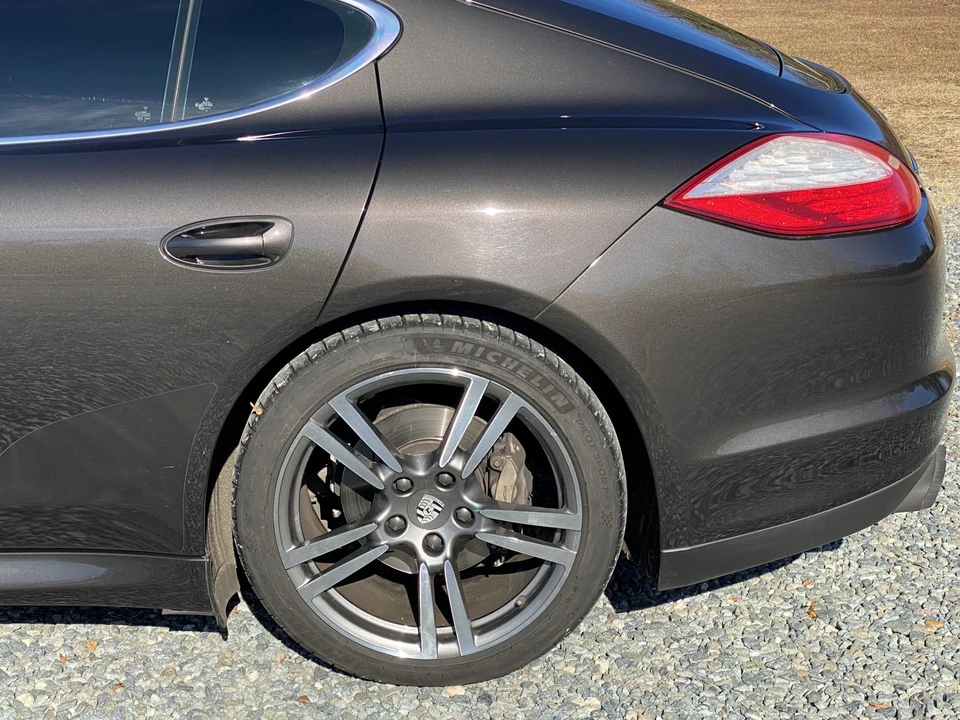 2010 Porsche 970 Panamera 4S - Image 27 of 31