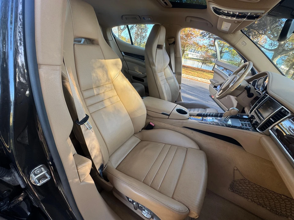2010 Porsche 970 Panamera 4S - Image 25 of 31